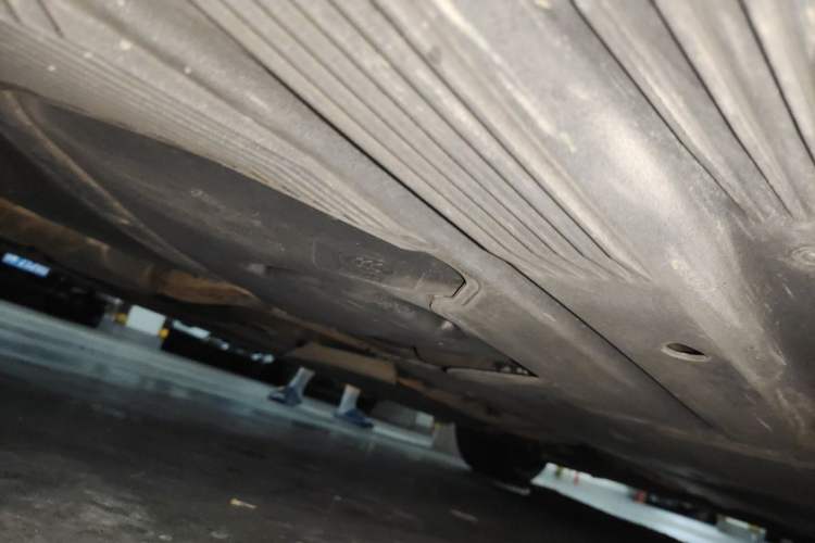Used Audi A4L 2012 2.0 TFSI automatic standard version Chassis Rear Right