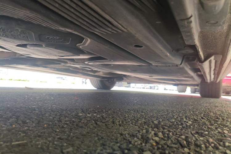 Used Audi A4L 2012 2.0 TFSI automatic Comfort trim level Chassis Rear Right
