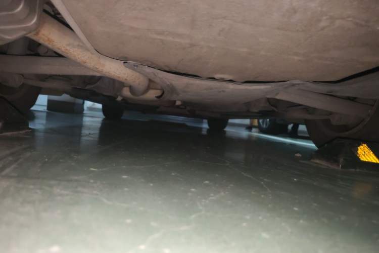 Used Audi A4L 2012 2.0 TFSI automatic Comfort trim level Chassis Rear