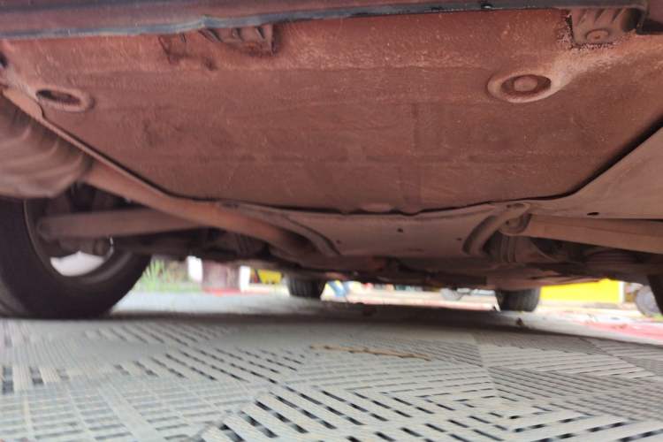 Used Audi A4L 2012 2.0 TFSI automatic standard version Chassis Rear