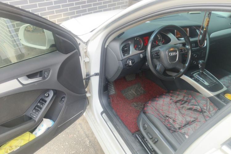 Used Audi A4L 2012 2.0 TFSI automatic standard version Driver Seat