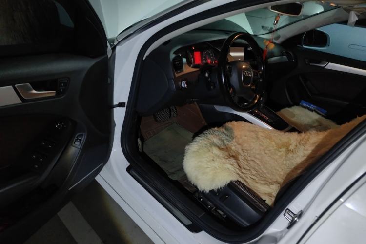 Used Audi A4L 2012 2.0 TFSI automatic standard version Driver Seat