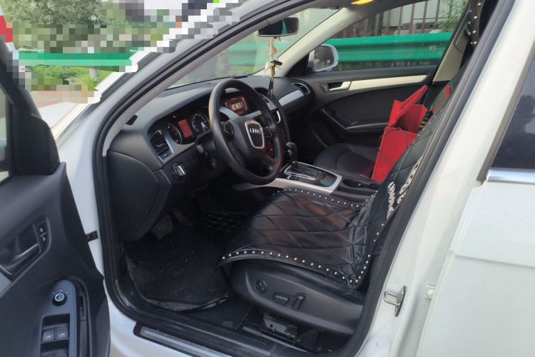 Used Audi A4L 2012 2.0 TFSI automatic standard version Driver Seat