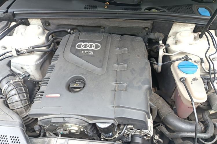Used Audi A4L 2012 2.0 TFSI Automatic Technology Model Engine Bay