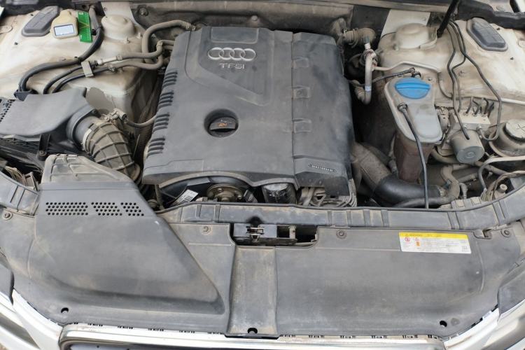 Used Audi A4L 2012 2.0 TFSI Automatic Technology Model Engine Bay