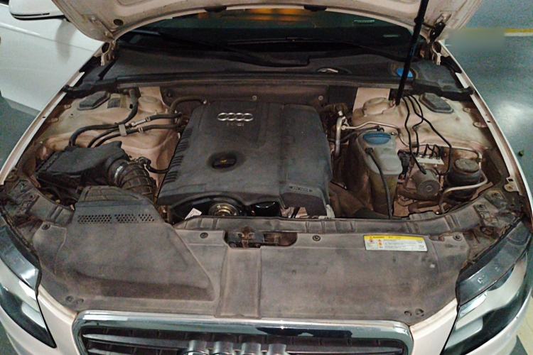 Used Audi A4L 2012 2.0 TFSI Automatic Technology Model Engine Bay