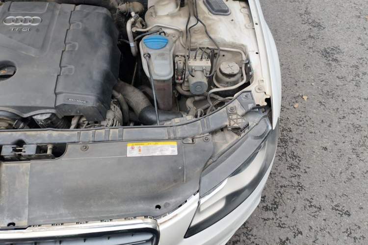 Used Audi A4L 2012 2.0 TFSI Automatic Technology Model Engine Bay Left