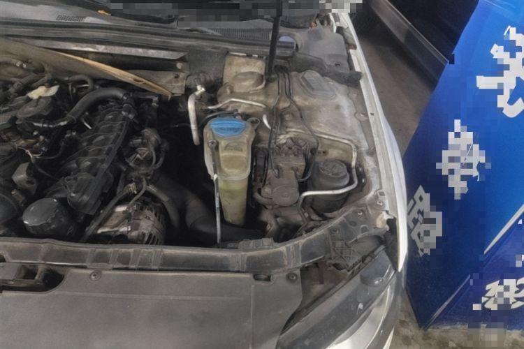 Used Audi A4L 2012 2.0 TFSI Automatic Technology Model Engine Bay Left