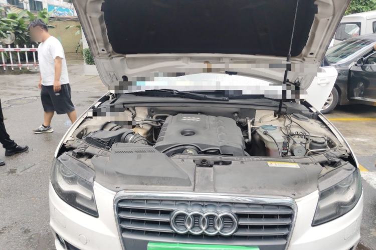 Used Audi A4L 2012 2.0 TFSI Automatic Technology Model Engine Bay