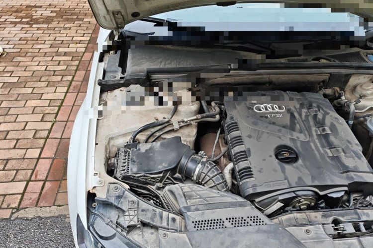Used Audi A4L 2012 2.0 TFSI automatic Comfort trim level Engine Bay Right