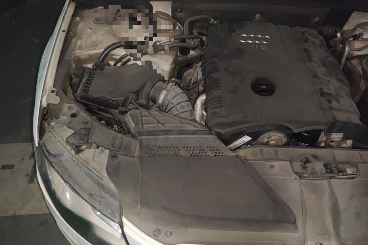 Used Audi A4L 2012 2.0 TFSI Automatic Technology Model Engine Bay Right
