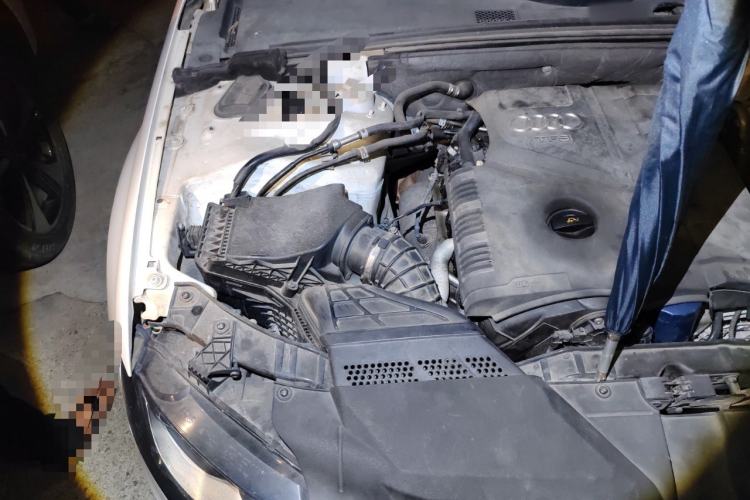 Used Audi A4L 2012 2.0 TFSI automatic Comfort trim level Engine Bay Right