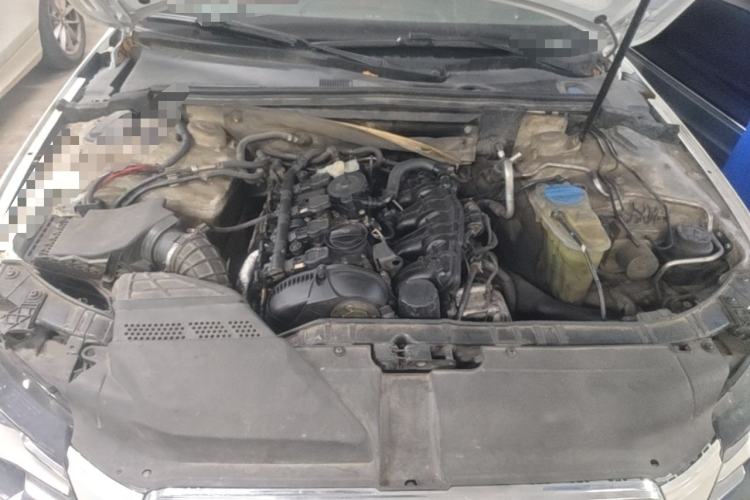 Used Audi A4L 2012 2.0 TFSI Automatic Technology Model Engine Bay