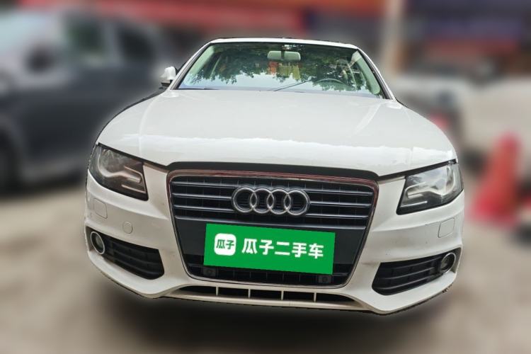 Used Audi A4L 2012 2.0 TFSI automatic Comfort trim level Front