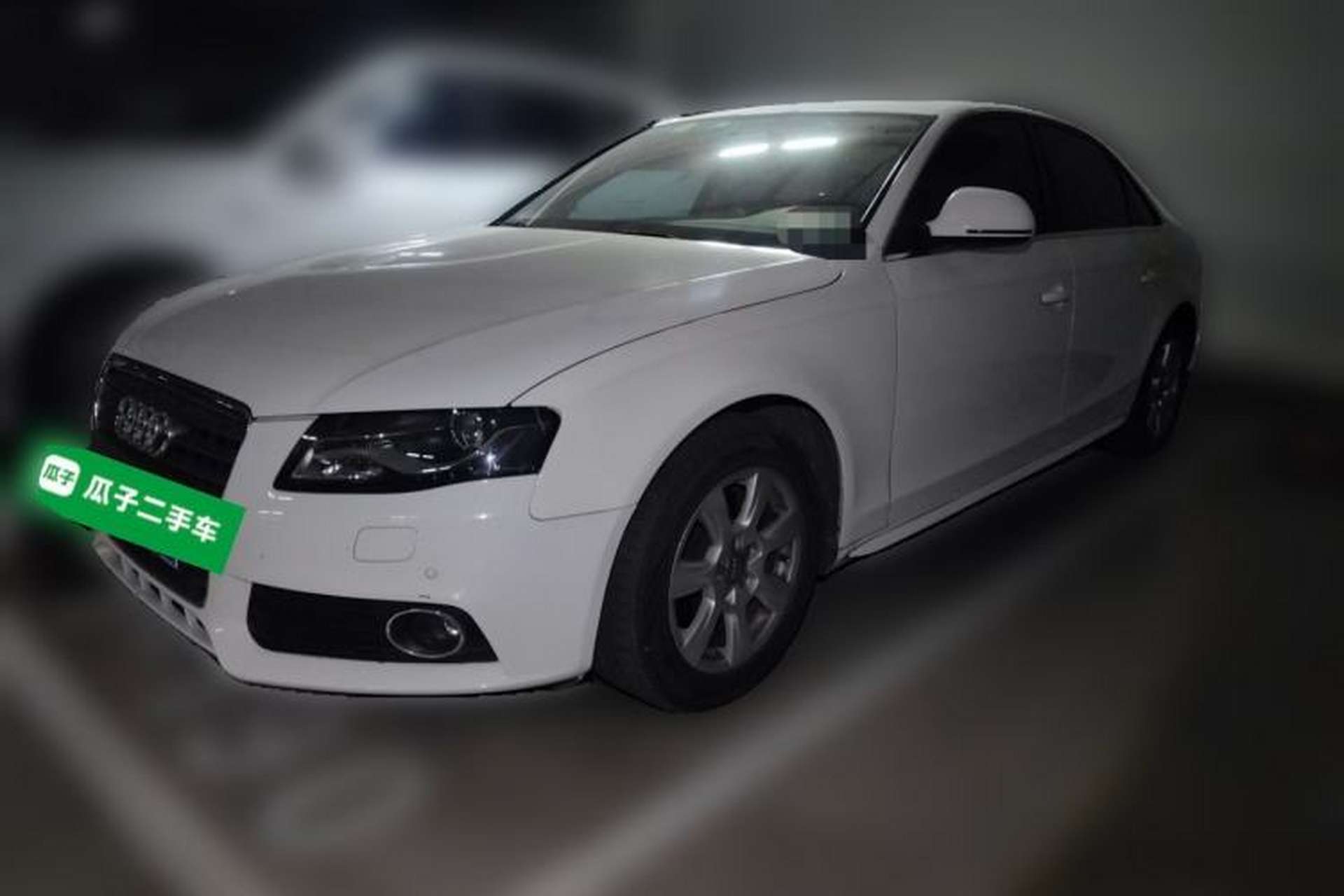 Used Audi A4L 2012 2.0 TFSI automatic standard version Front Left 45 Deg