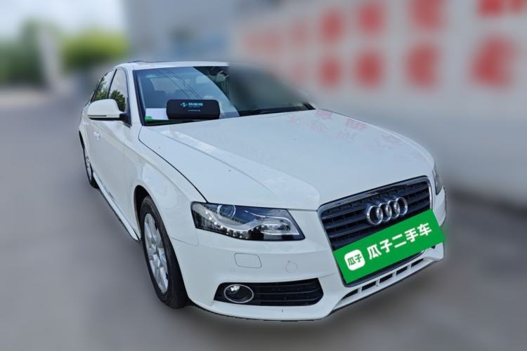 Used Audi A4L 2012 2.0 TFSI automatic standard version Front Right 45 Deg