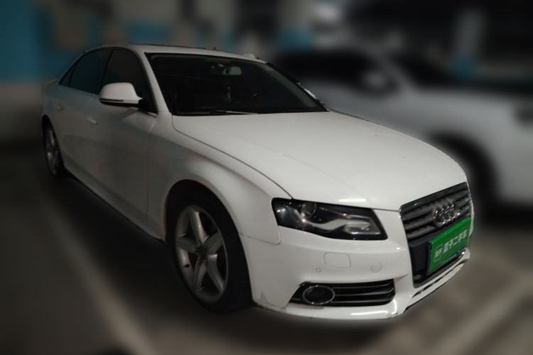 Used Audi A4L 2012 2.0 TFSI automatic Comfort trim level Front Right 45 Deg