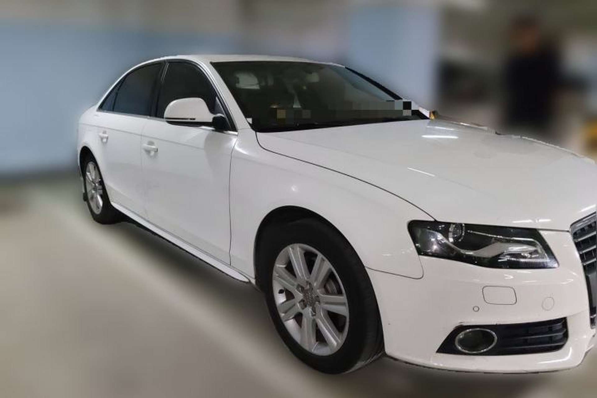 Used Audi A4L 2012 2.0 TFSI Automatic Technology Model Front Right 45 Deg