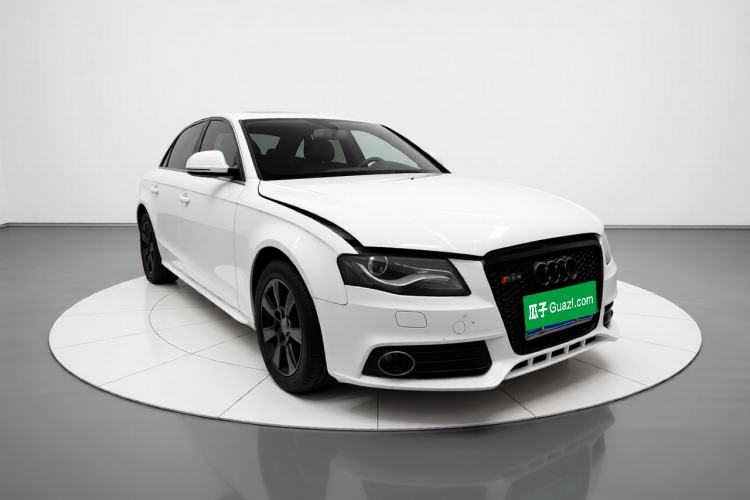Used Audi A4L 2012 2.0 TFSI automatic Comfort trim level Front Right 45 Deg