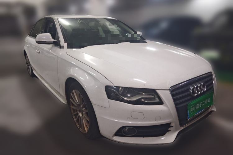 Used Audi A4L 2012 2.0 TFSI automatic sporty version Front Right 45 Deg