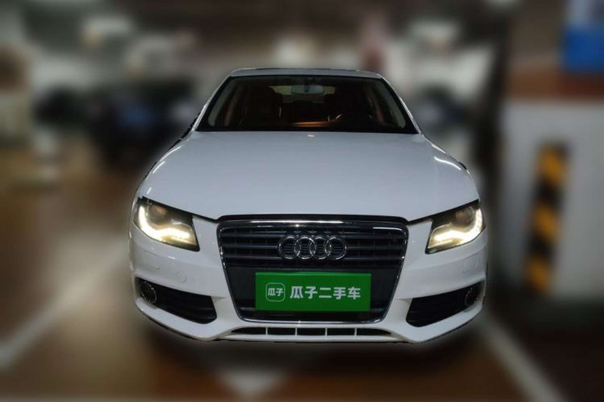 Used Audi A4L 2012 2.0 TFSI automatic Comfort trim level Front