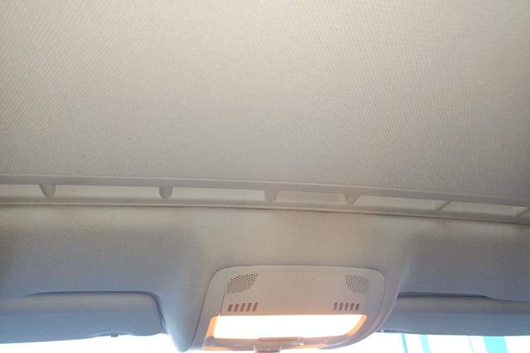 Used Audi A4L 2012 2.0 TFSI automatic standard version Headliner