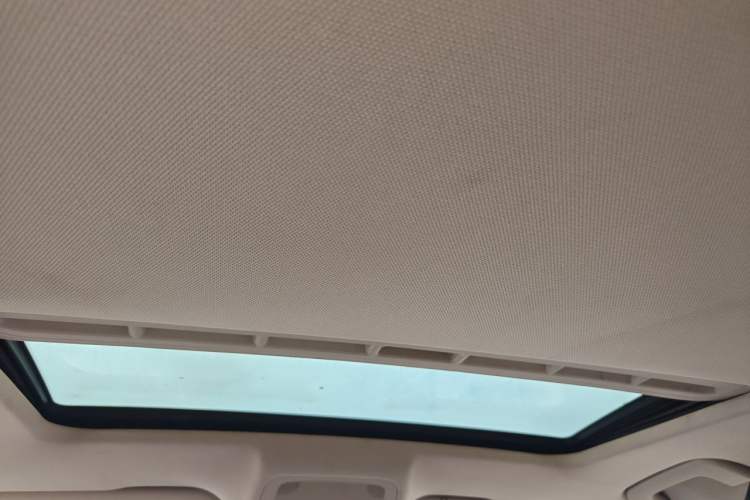 Used Audi A4L 2012 2.0 TFSI automatic standard version Headliner