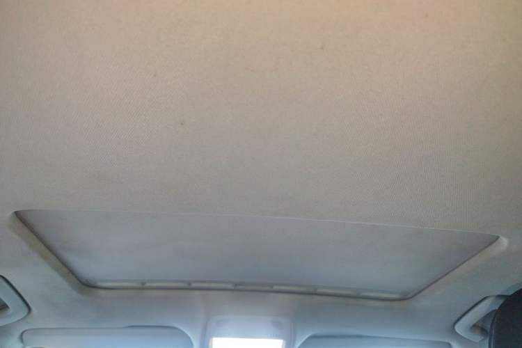 Used Audi A4L 2012 2.0 TFSI automatic standard version Headliner