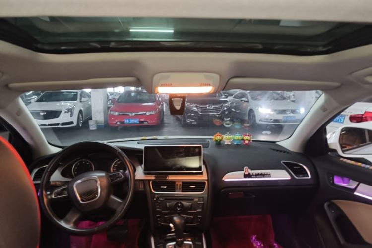 Used Audi A4L 2012 2.0 TFSI automatic standard version Headliner