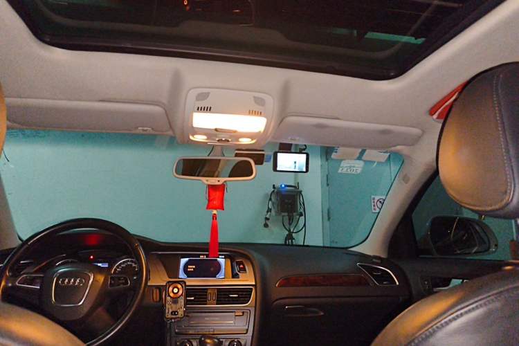 Used Audi A4L 2012 2.0 TFSI Automatic Technology Model Headliner