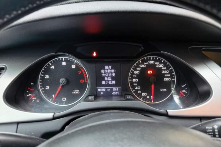 Used Audi A4L 2012 2.0 TFSI automatic luxury version Instrument Cluster