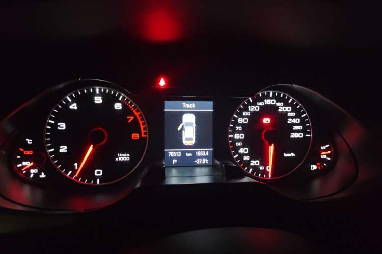 Used Audi A4L 2012 2.0 TFSI Automatic Technology Model Instrument Cluster