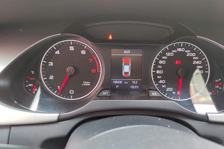 Used Audi A4L 2012 2.0 TFSI Automatic Technology Model Instrument Cluster