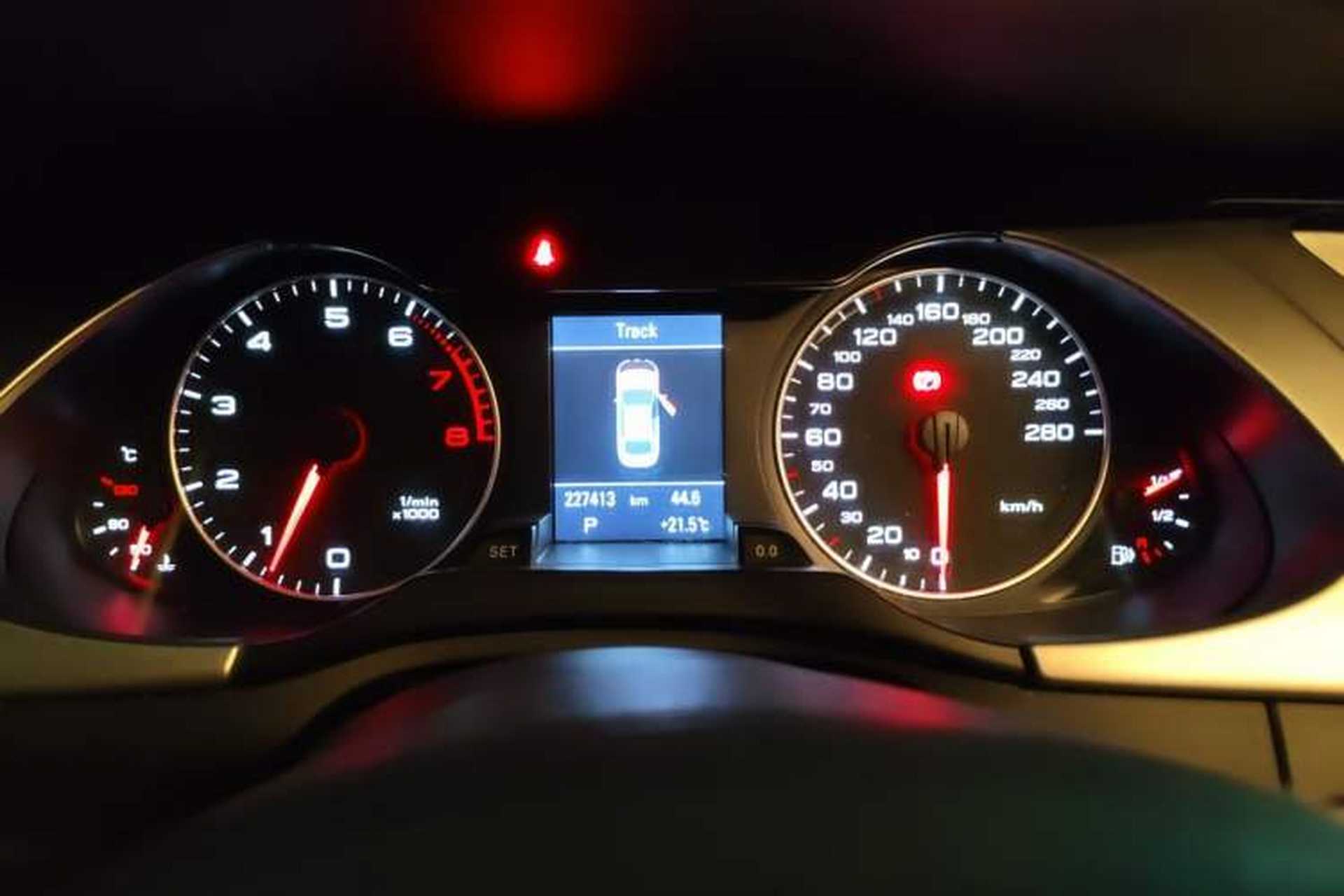 Used Audi A4L 2012 2.0 TFSI Automatic Technology Model Instrument Cluster