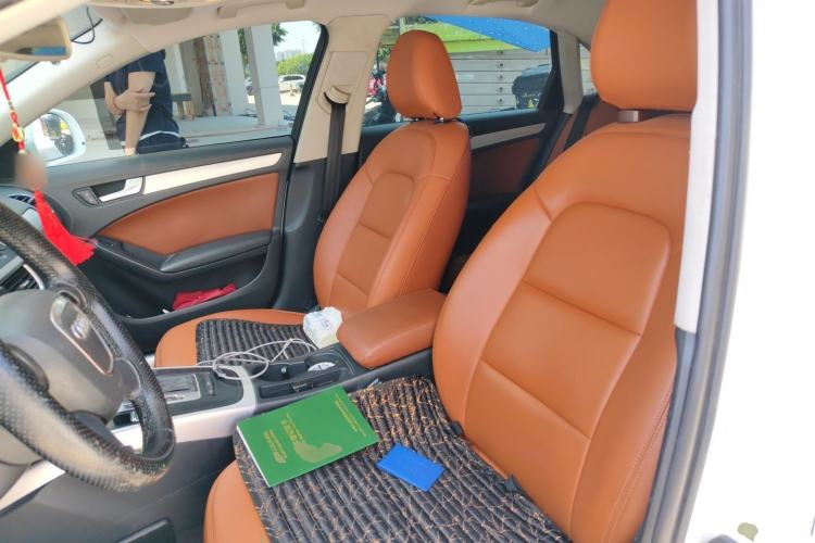 Used Audi A4L 2012 2.0 TFSI automatic standard version Left Front Seat