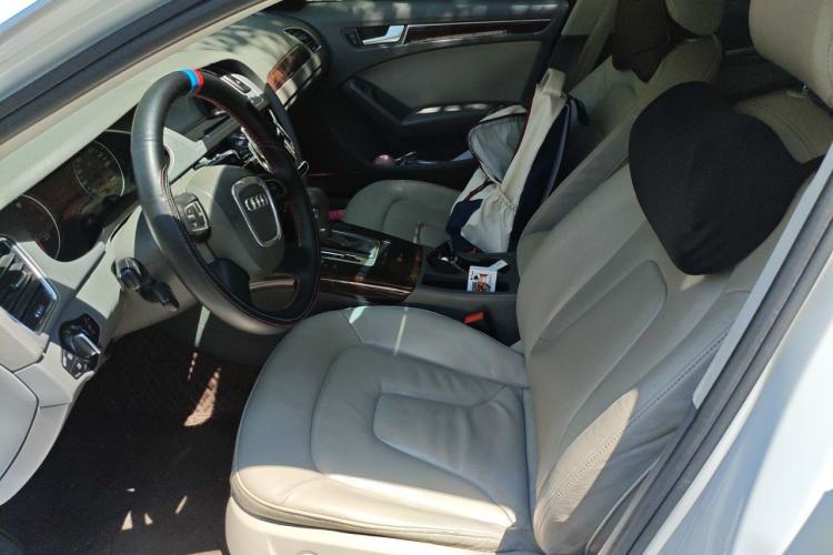 Used Audi A4L 2012 2.0 TFSI automatic Comfort trim level Left Front Seat