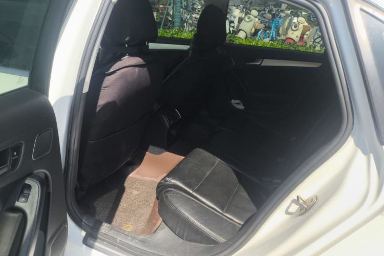 Used Audi A4L 2012 2.0 TFSI automatic standard version Left Rear Seat