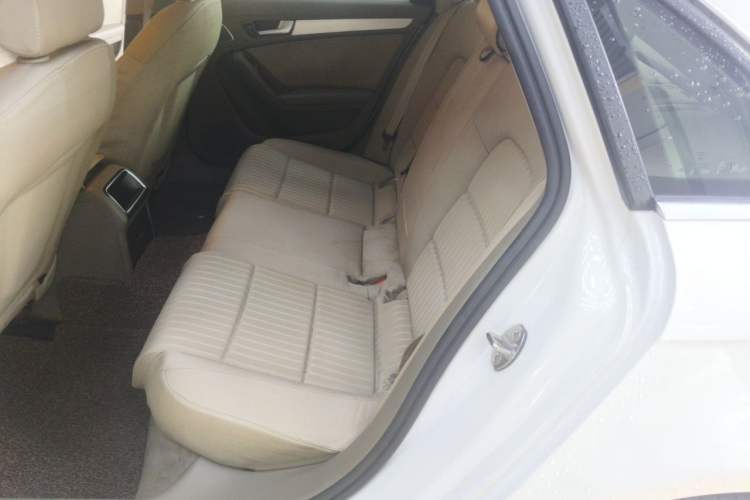 Used Audi A4L 2012 2.0 TFSI automatic standard version Left Rear Seat