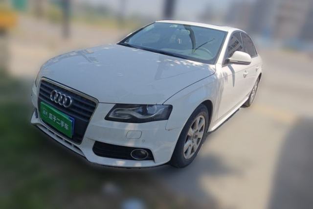 Used Audi A4L 2012 2.0 TFSI automatic Comfort trim level