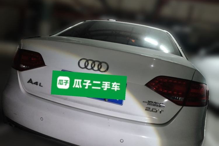 Used Audi A4L 2012 2.0 TFSI automatic standard version Rear