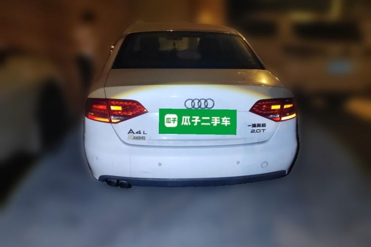Used Audi A4L 2012 2.0 TFSI automatic Comfort trim level Rear