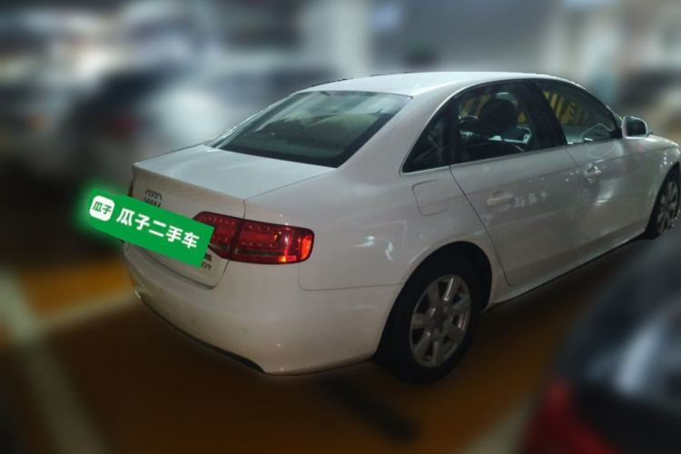 Used Audi A4L 2012 2.0 TFSI automatic Comfort trim level Rear Right 45 Deg