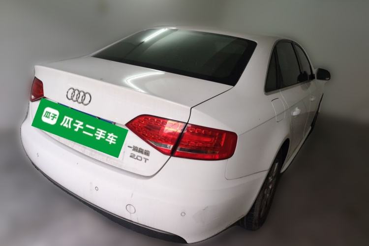 Used Audi A4L 2012 2.0 TFSI automatic Comfort trim level Rear Right 45 Deg