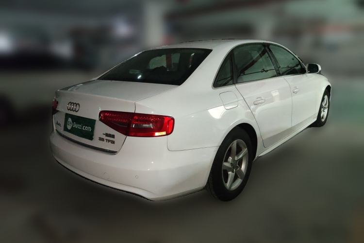 Used Audi A4L 2012 2.0 TFSI automatic Comfort trim level Rear Right 45 Deg