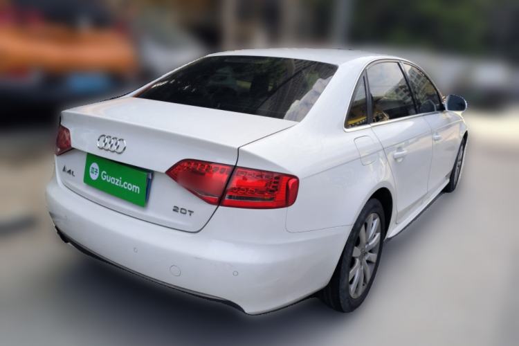 Used Audi A4L 2012 2.0 TFSI automatic Comfort trim level Rear Right 45 Deg
