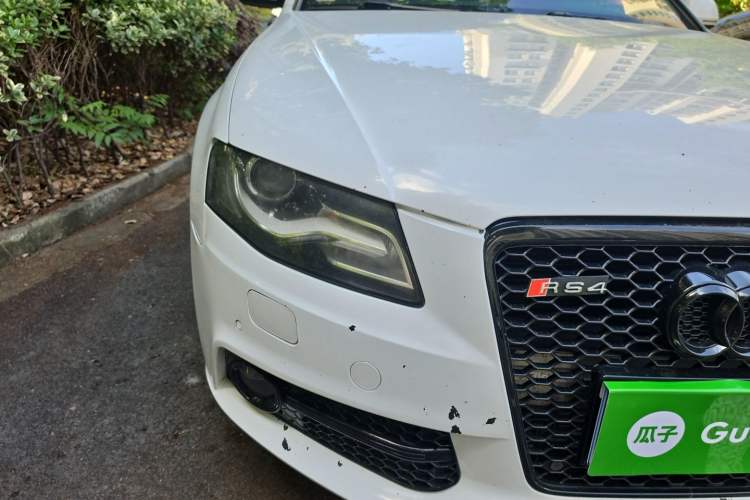 Used Audi A4L 2012 2.0 TFSI automatic Comfort trim level Right Front Headlight