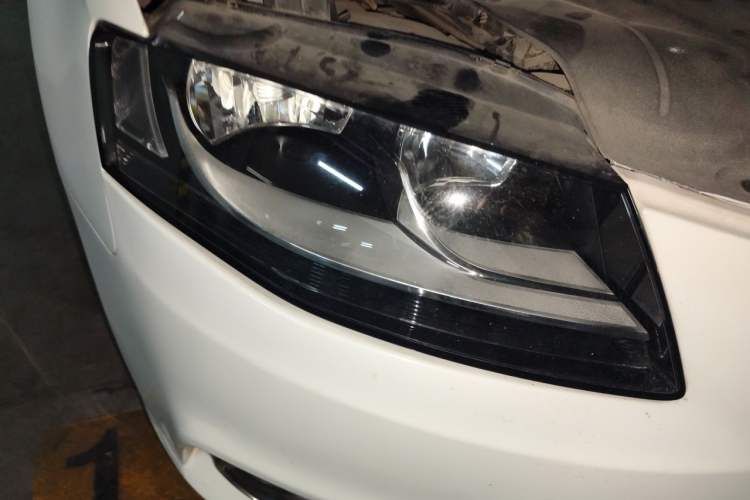Used Audi A4L 2012 1.8 TFSI Automatic Comfort Model Right Front Headlight