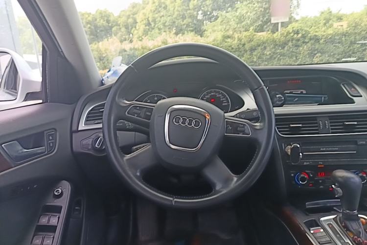 Used Audi A4L 2012 2.0 TFSI Automatic Technology Model Steering Wheel