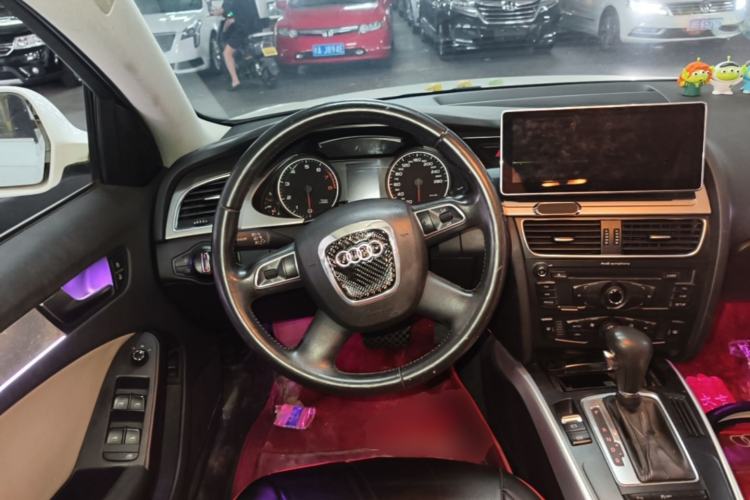 Used Audi A4L 2012 2.0 TFSI automatic standard version Steering Wheel