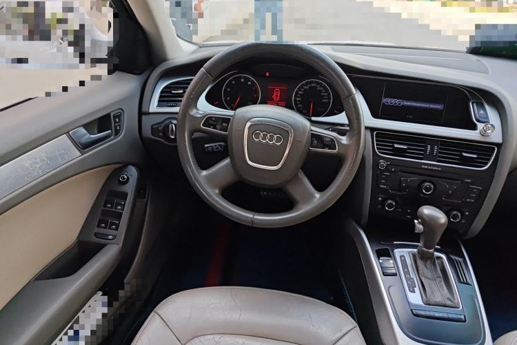 Used Audi A4L 2012 2.0 TFSI automatic standard version Steering Wheel